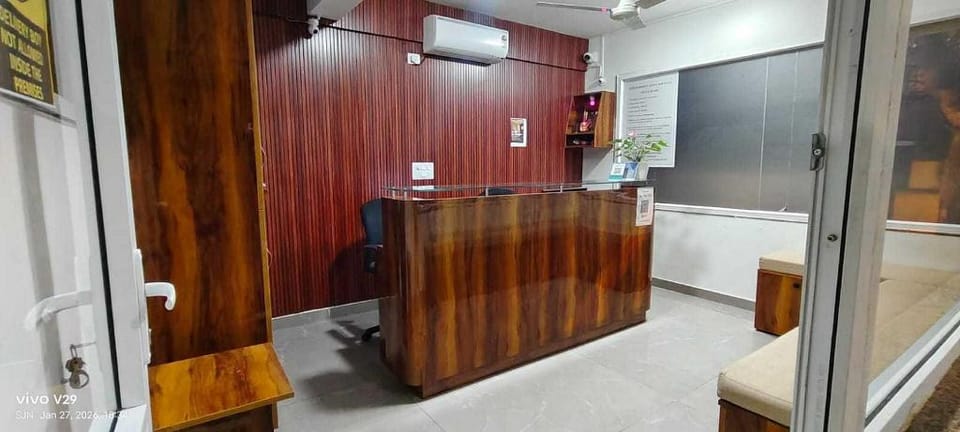 POP 84234F Shree Bar & Lodging Hotel in Bengaluru