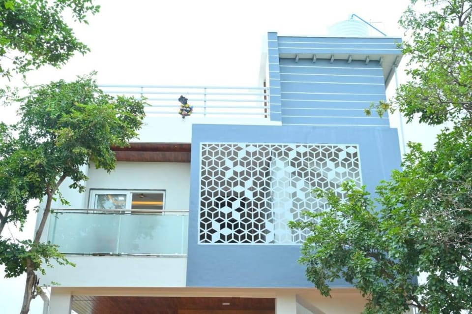 Radha Krishna Heritage Hotel in Karnataka