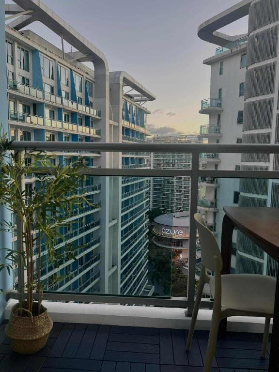 Azure South Paranaque by Elysian Stays Hotel in Paranaque