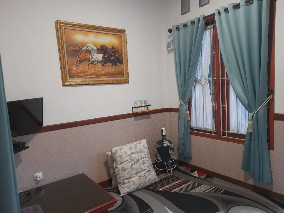 AZ Homestay Syariah Hotel in West Java