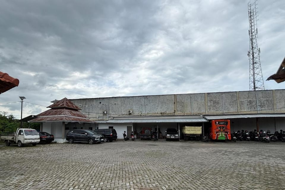 RedDoorz at Kota Bojonegoro Hotel in East Java