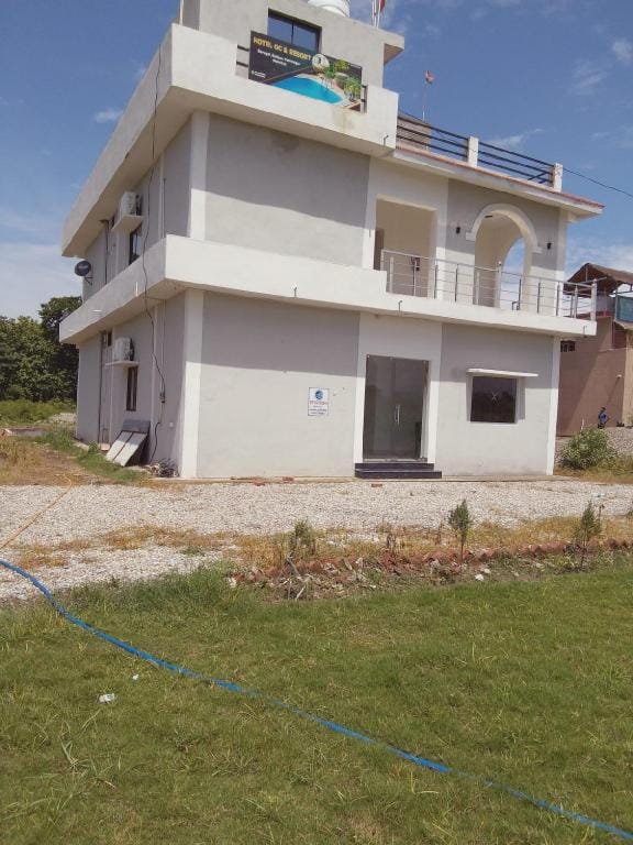 Hotal OC & Resort Apartment in Uttarakhand