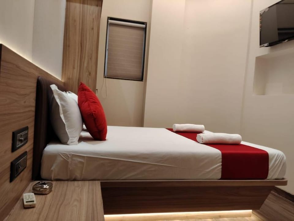 HOTEL LEXUS7 Hotel in Mumbai