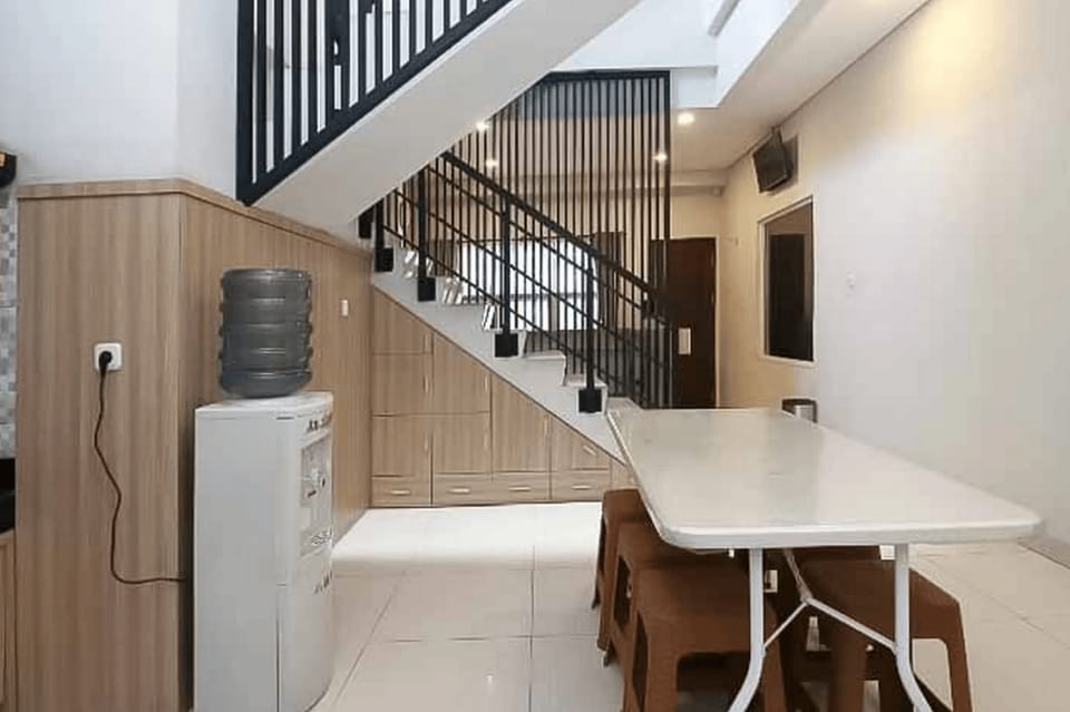 Sharon Co-Living Hotel in Bandung