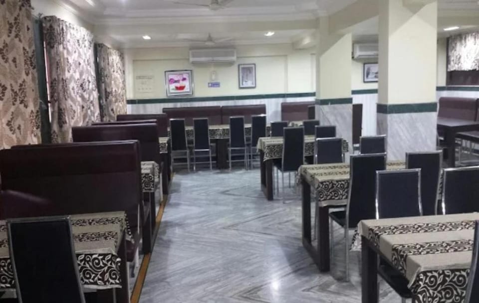 Hotel Neelam Palace Baramati Maharashtra Hotel in Karnataka