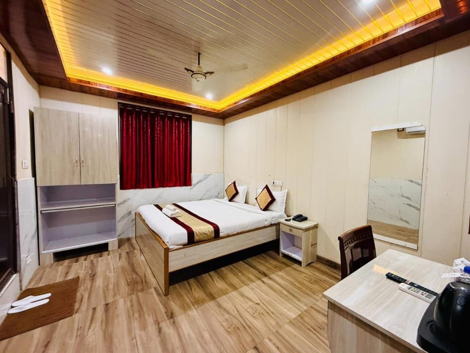 Hotel Golden Meet Hotel in India