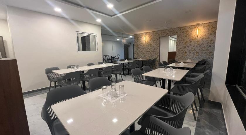 Gugal Bliss Hotel in Maharashtra