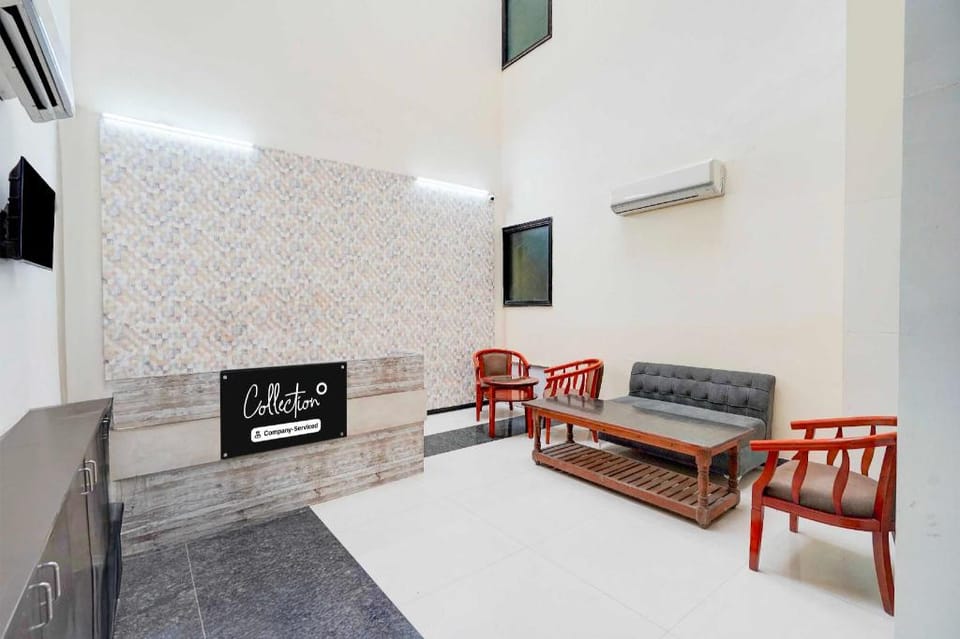 Collection O Sector 51 Noida Hotel in Noida