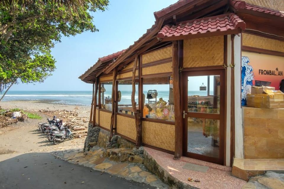 Balian Green Lagoon Bed and Breakfast in West Selemadeg