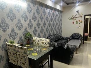LavishVerse - Cozy Fully Furnished Flat Apartment in Jaipur