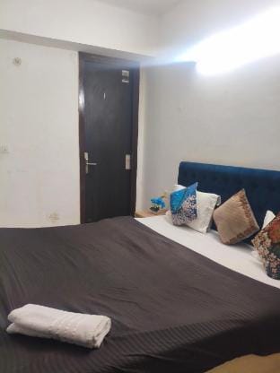 The Galaxy inn Apartment in Noida
