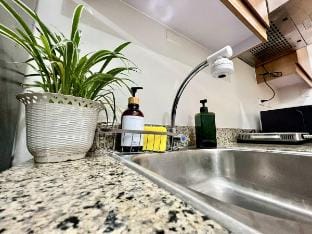 Hotel-Style Resort Condo w/ Balcony Apartment in Las Pinas