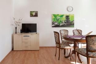 3 room apartment near Messe Hannover, TUI-Arena Apartment in Lower Saxony, Germany