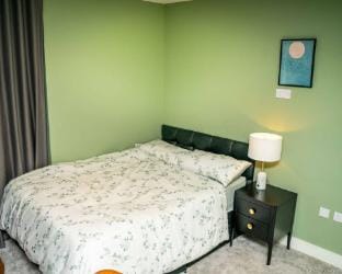 Luxurious 3-Bedroom Apartment with Private Indoor Pool in London Apartment in London Borough of Lewisham