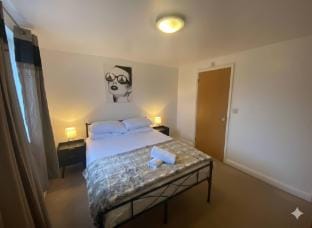 Stylish 2-Bed Manning Gardens Apartment in Croydon