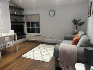 Tavistock House Apartment in Bedford