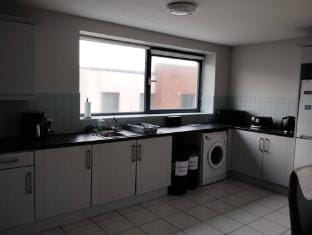 2 Bedroom Apartment 4-6 people-Coastal Comfort Apartment in County Dublin