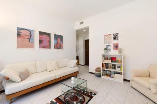 Large Apartment Sesto Rondò M1 [Duomo 20 min] Apartment in Sesto San Giovanni