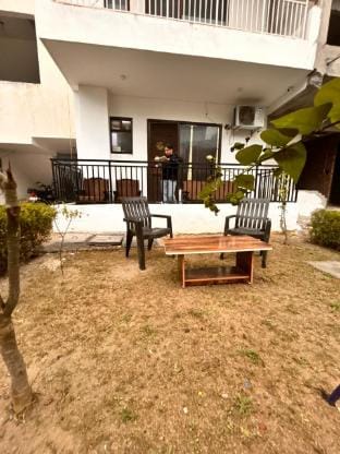 Varāya 1RK  Apartment in Uttar Pradesh