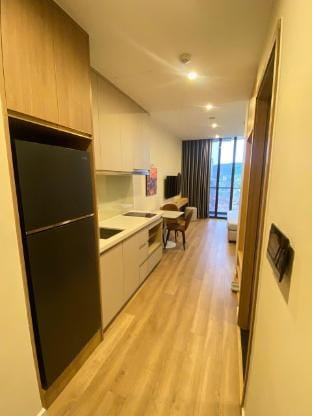 ICON 40 Hạ Long – Căn hộ Studio Sang Trọng Có Bếp Apartment in Vietnam