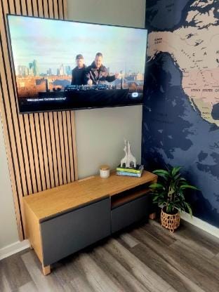 Luxury 1BR Central Apartment on Rose Street - WiFi Apartment in Livingston