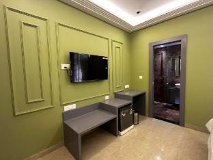 Exclusive Boutique 8Bedroom Residence near Taj Mahal Apartment in Agra
