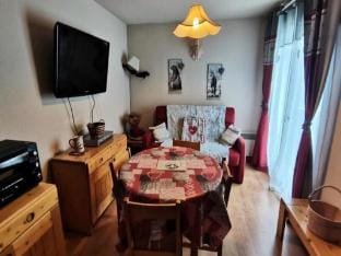 Rooms for 6 People Apartment in Provence-Alpes-Côte d'Azur