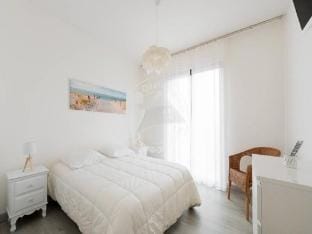 Rooms for 6 People Apartment in Le Grau-du-Roi