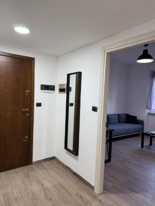 Corner house  Apartment in Milan