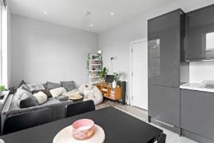 Modern Big 3 Bed Central City London SE1  Apartment in London Borough of Southwark