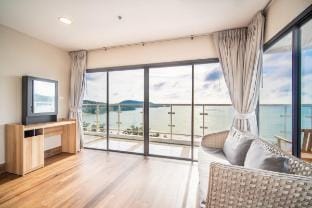 Patong tower superior seaview 4BR210(2101) Apartment in Patong