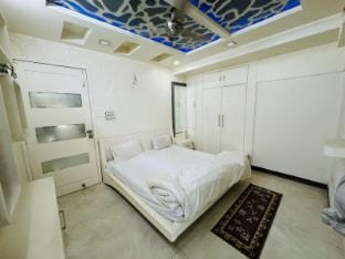 SYTLISH AND LUXURIOUS 2BHK FLAT WITH KITCHEN Apartment in Jaipur