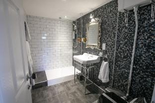 Norwich Cathedral · Stunning Loft Apartment  Apartment in Broadland District