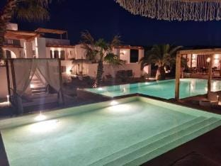 Kosmitis Suites & Villas Apartment in Naousa