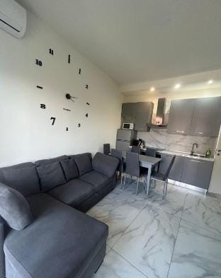 Modern apartment with fast Wi-Fi [Triante area] Apartment in Monza