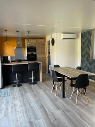 Spacious bungalow with heated pool and jacuzzi Vacation rental in Les Mathes