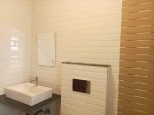 Kampani's Bungalow @ Room 102 Vacation rental in Mumbai