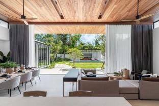 Luxury 4-bedroom villa in the green jungle Vacation rental in Choeng Thale