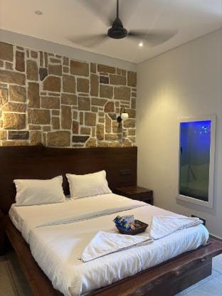 Suite with aquarium in Panjim Vacation rental in Goa, India