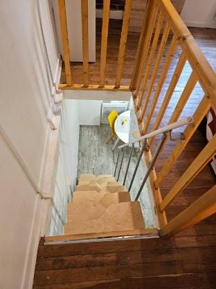 35 m duplex 8 min walk to Montluon train station Vacation rental in Montluçon