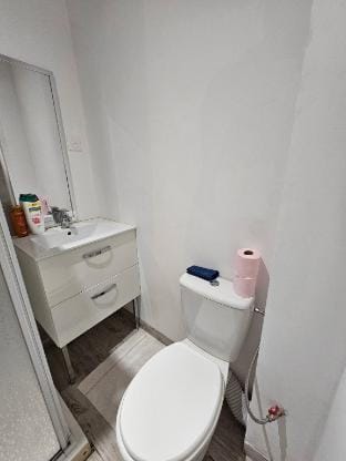35 m duplex 8 min walk to Montluon train station Vacation rental in Montluçon