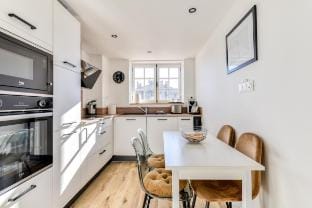 Cozy nest - Spa & rooftop – City view  Vacation rental in Carcassonne