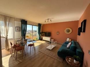 Apartment with Pyrenees View and Garage Vacation rental in Carcassonne