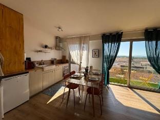 Apartment with Pyrenees View and Garage Vacation rental in Carcassonne