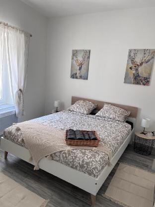 Private swimming pool and enclosed garden Vacation rental in Carcassonne