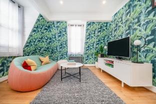 Loft-Style Apartment Close to Fashionable Brick Lane Vacation rental in London Borough of Hackney