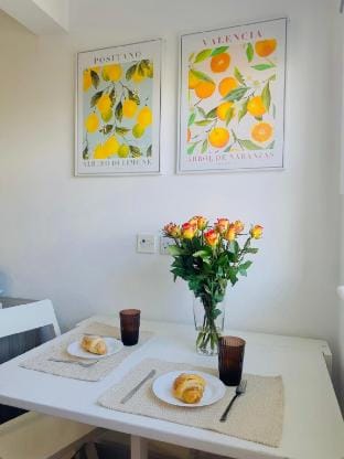Central Studio: Walk to City & Hospital Vacation rental in Southampton
