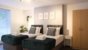 Bright 2-Bed Flat – Comfortable Bedford Stay Vacation rental in Bedford