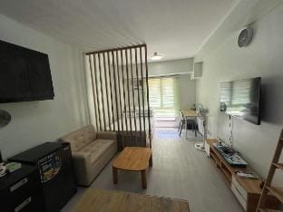 Port's Den Vacation rental in Manila City