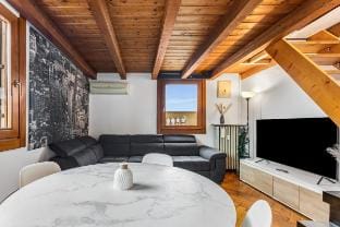 Majella Apt - Terrazza - Centro - WIFI Vacation rental in Milan